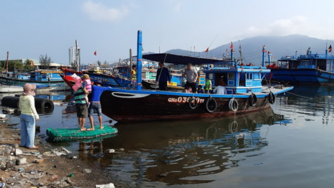 Dùng Camera giám sát xả thải tại âu thuyền Thọ Quang, Đà Nẵng (6/7/2020)