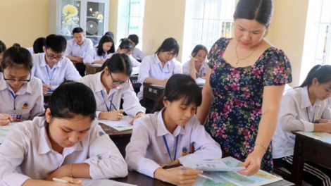 Thi tốt nghiệp 2020: Học sinh lớp 12 ôn tập “nước rút” đến sát ngày thi (22/7/2020)