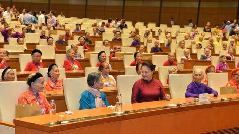 THỜI SỰ 18H CHIỀU 24/07/2020: Chủ tịch Quốc hội Nguyễn Thị Kim Ngân và Bộ Quốc phòng tiếp đón các mẹ Việt Nam anh hùng