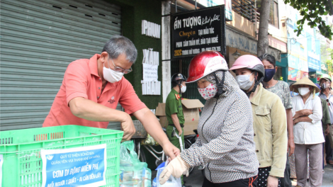 Hỗ trợ người nghèo vượt qua khó khăn do ảnh hưởng của dịch Covid-19: Ghi nhận mô hình thực tế tại tỉnh Quảng Ninh (13/7/2020)