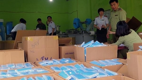 Thủ tướng Chính phủ yêu cầu xử lý nghiêm việc sản xuất khẩu trang không đảm bảo chất lượng (20/8/2020)