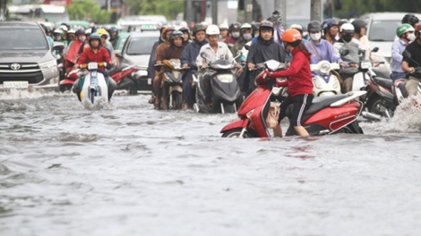 Tp.HCM thu giá dịch vụ thoát nước liệu đường phố có hết ngập? (29/8/2020)