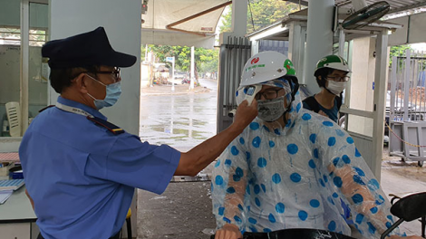 Đảm bảo đời sống gần 2000 sinh viên trong khu ký túc xá sinh viên (2/8/2020)