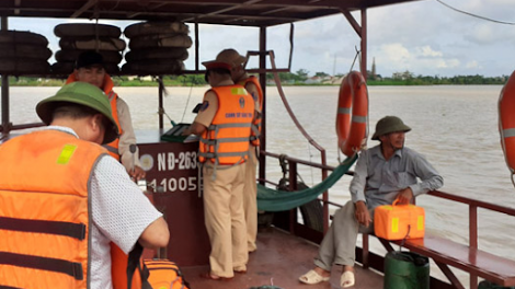 Nam Định siết chặt các bến đò ngang mùa mưa bão (28/8/2020)