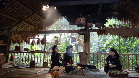 Giữ gìn văn hóa bản Tày trong phố (21/8/2020)