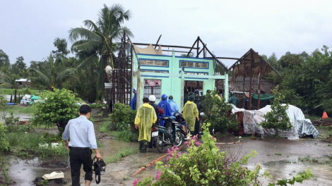 Hậu Giang: Gần 200 căn nhà bị sập, tốc mái do mưa dông (3/8/2020)