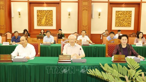 THỜI SỰ 12H TRƯA 12/9/2020: Tổng Bí thư, Chủ tịch nước Nguyễn Phú Trọng chủ trì buổi làm việc của Bộ Chính trị với Ban Thường vụ Quân ủy Trung ương cho ý kiến về công tác chuẩn bị Đại hội Đảng bộ Quân đội lần thứ 11, nhiệm kỳ 2020 - 2025
