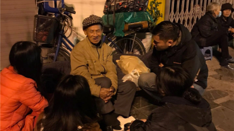 “Cách cho hơn của cho” với những chia sẻ của trưởng nhóm “Ấm - từ thiện vì người vô gia cư” (10/01/2021)