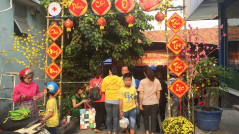 Phiên chợ 0 đồng ấm áp yêu thương, giúp công nhân khó khăn ở Hà Nội vui Xuân đón Tết (25/1/2021)