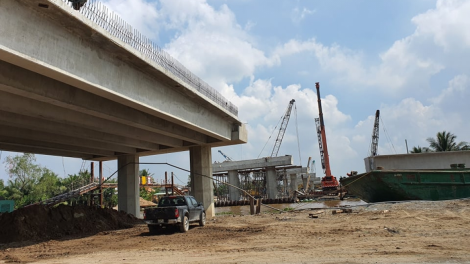 ĐB SCL xây dựng chiến lược đột phá về hạ tầng giao thông phục vụ phát triển thay vì di chuyển (4/1/2021)