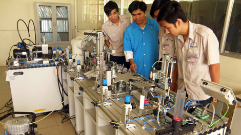Liên kết Nhà trường – Doanh nghiệp nâng cao chất lượng mô hình đào tạo 9+ (17/01/2021)