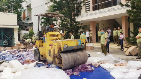 Khánh Hòa tiêu hủy sản phẩm hàng hóa vi phạm gần 3 tỷ đồng (15/1/2021)