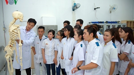 Nhiều trường ngoài công lập đào tạo ngành sức khỏe: Liệu chất lượng có được đảm bảo? (15/01/2020)
