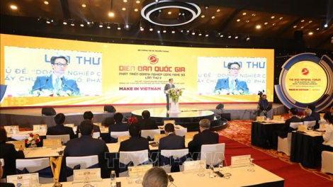 Doanh nghiệp công nghệ số phải là trung tâm trong Chuyển đổi số Quốc gia (16/01/2021)