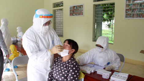 Các ổ dịch mới phía Bắc khoanh vùng hẹp, xét nghiệm rộng để chặn Covid-19 (19/10/2021)