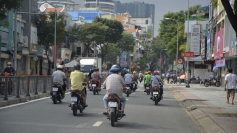 TP.HCM chính thức thực hiện Chỉ thị 18 theo phương châm "An toàn tới đâu mở cửa tới đó" (1/10/2021)