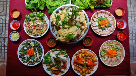 THỜI SỰ 21H30 ĐÊM: 17/10/2021: TPHCM bắt đầu phối hợp với các địa phương mở lại các tour du lịch liên tỉnh khép kín