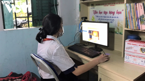 TPHCM: Thiết bị học tập trực tuyến đến với học sinh khó khăn (5/10/2021)