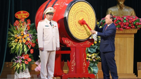 THỜI SỰ 12H TRƯA 25/10/2021: Chủ tịch nước Nguyễn Xuân Phúc dự lễ Kỷ niệm 75 năm Ngày truyền thống Học viện An ninh nhân dân