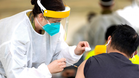 COVID-19: Cách châu Á - Thái Bình Dương rút ngắn đường đua tiêm chủng vaccine (1/10/2021)