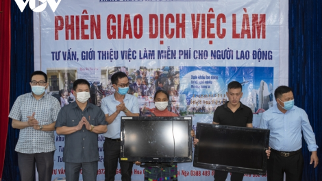 “Dòng chảy” lao động an toàn ở Lào Cai: Hiệu quả từ hoạt động kết nối, giới thiệu việc làm (29/10/2021)