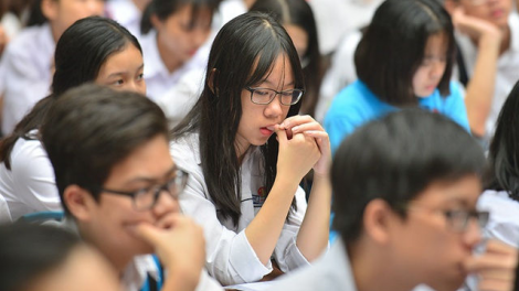 Tranh cãi về quan điểm"Giáo dục bằng khuyên nhủ, không phạt đang dần hủy hoại giới trẻ" (06/10/2021)