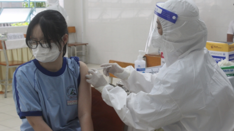Phụ huynh có con tiêm vaccine: mong con sớm quay trở lại trường (27/10/2021)