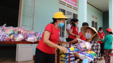 Hoạt động vì người nghèo được phát huy mạnh mẽ trong dịch bệnh, thiên tai (16/10/2021)