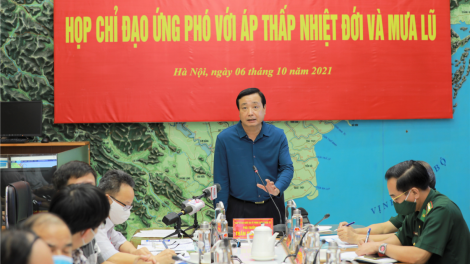 Ứng phó áp thấp nhiệt đới: không để tàu thuyền hoạt động trong vùng nguy hiểm (06/10/2021)