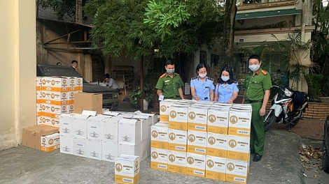 Quản lý thị trường tiếp tục phát hiện lượng lớn hàng hoá có dấu hiệu nhập lậu (30/11/2021)
