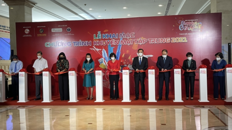 Thành phố Hồ Chí Minh khai mạc chương trình khuyến mại tập trung để kích cầu (15/11/2021)
