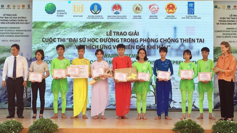 Hỗ trợ nâng cao năng lực thích ứng trước biến đổi khí hậu (18/11/2021)