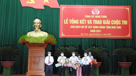 Kon Tum trao Giải báo chí về xây dựng Đảng năm 2021 (08/11/2021)