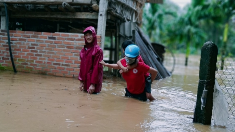THỜI SỰ 12H TRƯA 30/11/2021: Mưa lớn ở Trung Bộ và Tây Nguyên được dự báo còn tiếp diễn trong những ngày tới.