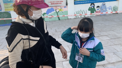 Quảng Ninh: Học sinh khi đến trường phải quét mã QR Code (11/11/2021)