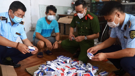 THỜI SỰ 6H SÁNG 2/12/2021: Cảnh báo tình trạng rao bán tràn lan và đắt đỏ các thuốc kháng virus trên mạng xã hội.