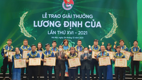 THỜI SỰ 6H SÁNG 25/12/2021: Vinh danh 57 nhà nông trẻ đoạt giải thưởng Lương Định Của năm 2021.