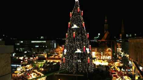 Kỷ lục trang hoàng cây thông Noel tại Đức (8/12/2021)