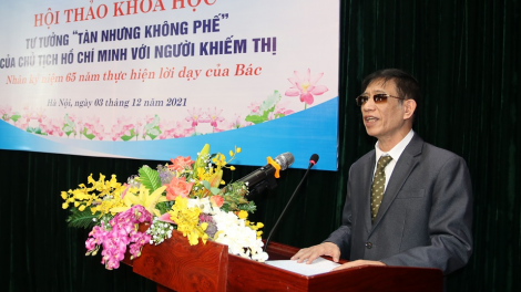 Người khiếm thị thực hiện lời dạy "Tàn nhưng không phế" của Chủ tịch Hồ Chí Minh. (14/12/2021)