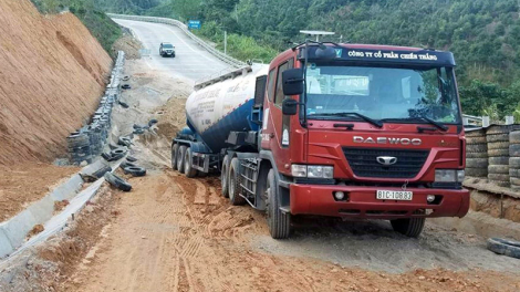 Bạn hữu đường xa: Kinh nghiệm xử lý phanh dành cho xe tải (2/12/2021)