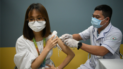 Những đối tượng nào tiêm vaccine phòng Covid-19 mũi 3? (03/12/2021)