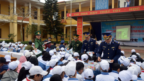 Tăng cường tuyên truyền pháp luật biển đến nhân dân (20/12/2021)