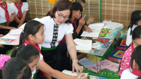 Mường Lò, truyền dạy nét đẹp văn hóa đồng bào Thái (08/12/2021)