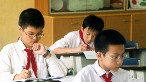 Giải pháp nào để giảm thiểu cận thị học đường (09/02/2021)