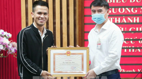 THỜI SỰ 21H30 ĐÊM 1/3/2021: Thủ tướng chính phủ tặng bằng khen cho nam thanh niên dũng cảm cứu được cháu bé bị rơi từ tầng 12 chung cư ở quận Thanh Xuân-Hà Nội