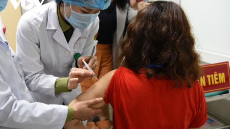 Tiêm vaccine Covid-19: Hạn chế đến mức thấp nhất tai biến sau tiêm chủng (10/3/2021)
