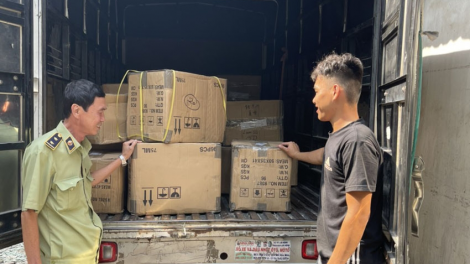 TPHCM phát hiện hàng nghìn chai nước hoa giả các nhãn hiệu nổi tiếng (26/3/2021)