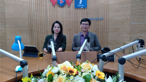 Phụ nữ khởi nghiệp thành công thời công nghệ 4.0 nên bắt đầu từ đâu? (08/03/2021)