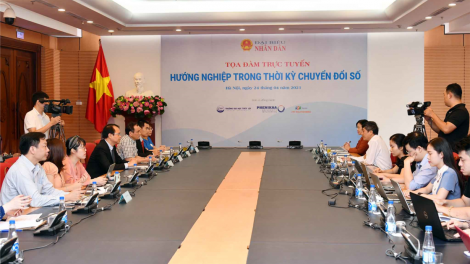 Tọa đàm giúp học sinh chọn ngành nghề trong thời kỳ chuyển đổi số (24/04/2021)