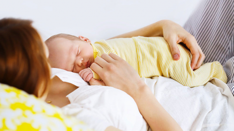 Phương pháp Kagaroo chăm sóc hiệu quả cho bé!